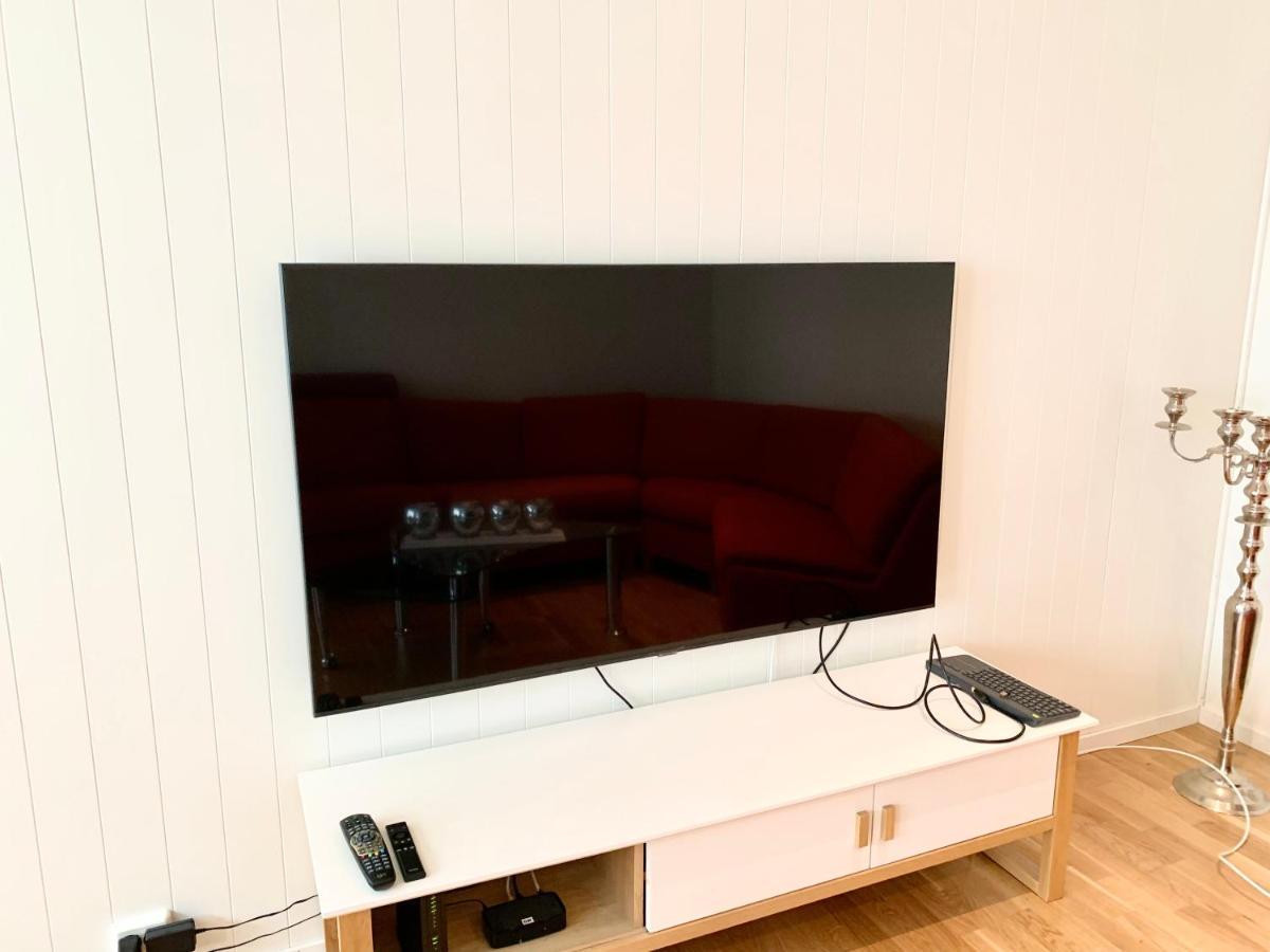 Fin Leilighet, Midt I Hjertet Av Kristiansund. Apartment Exterior photo